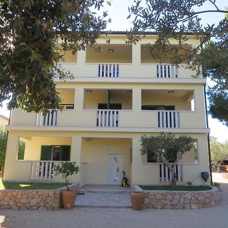 Apartmani Mara Пакоштане Экстерьер фото