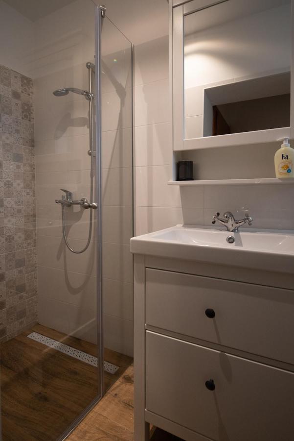 Apartmani Mara Пакоштане Экстерьер фото
