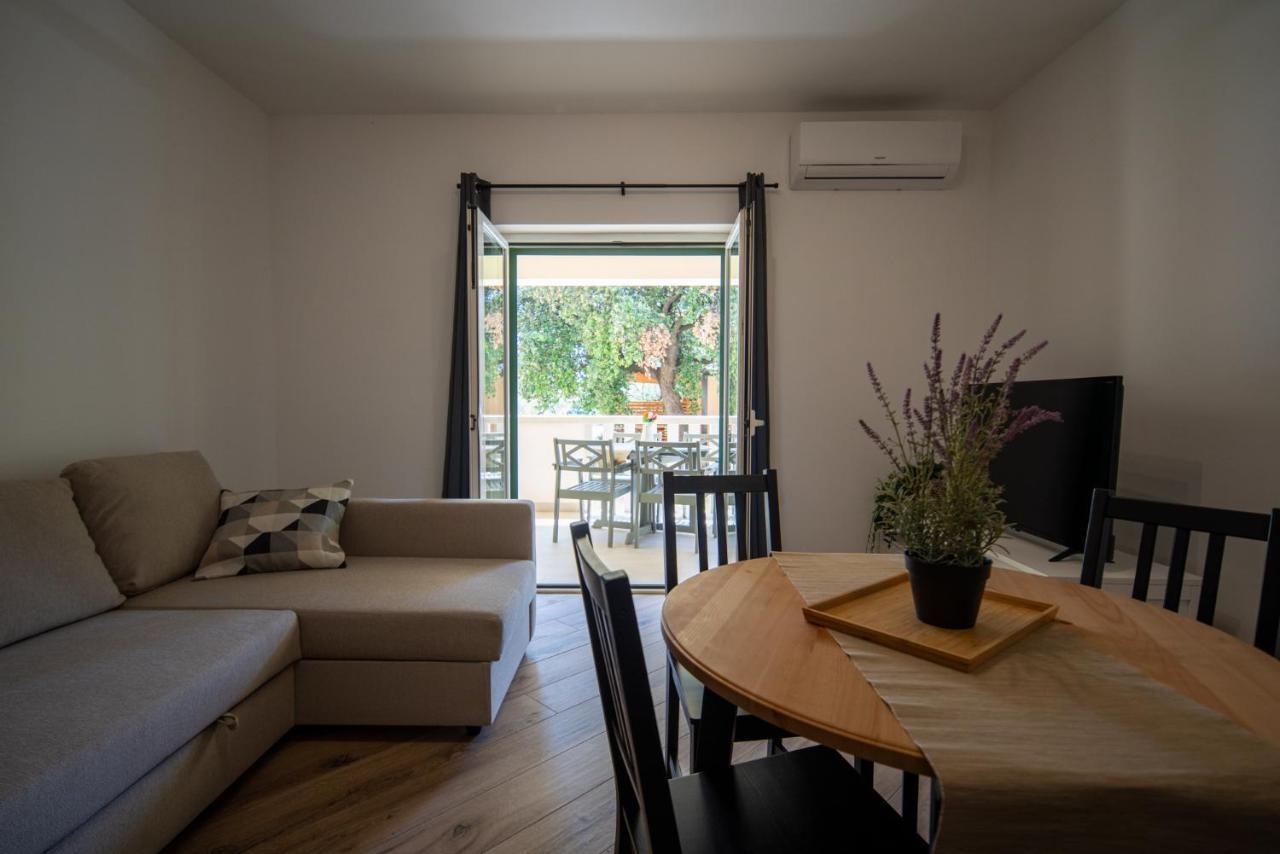 Apartmani Mara Пакоштане Экстерьер фото
