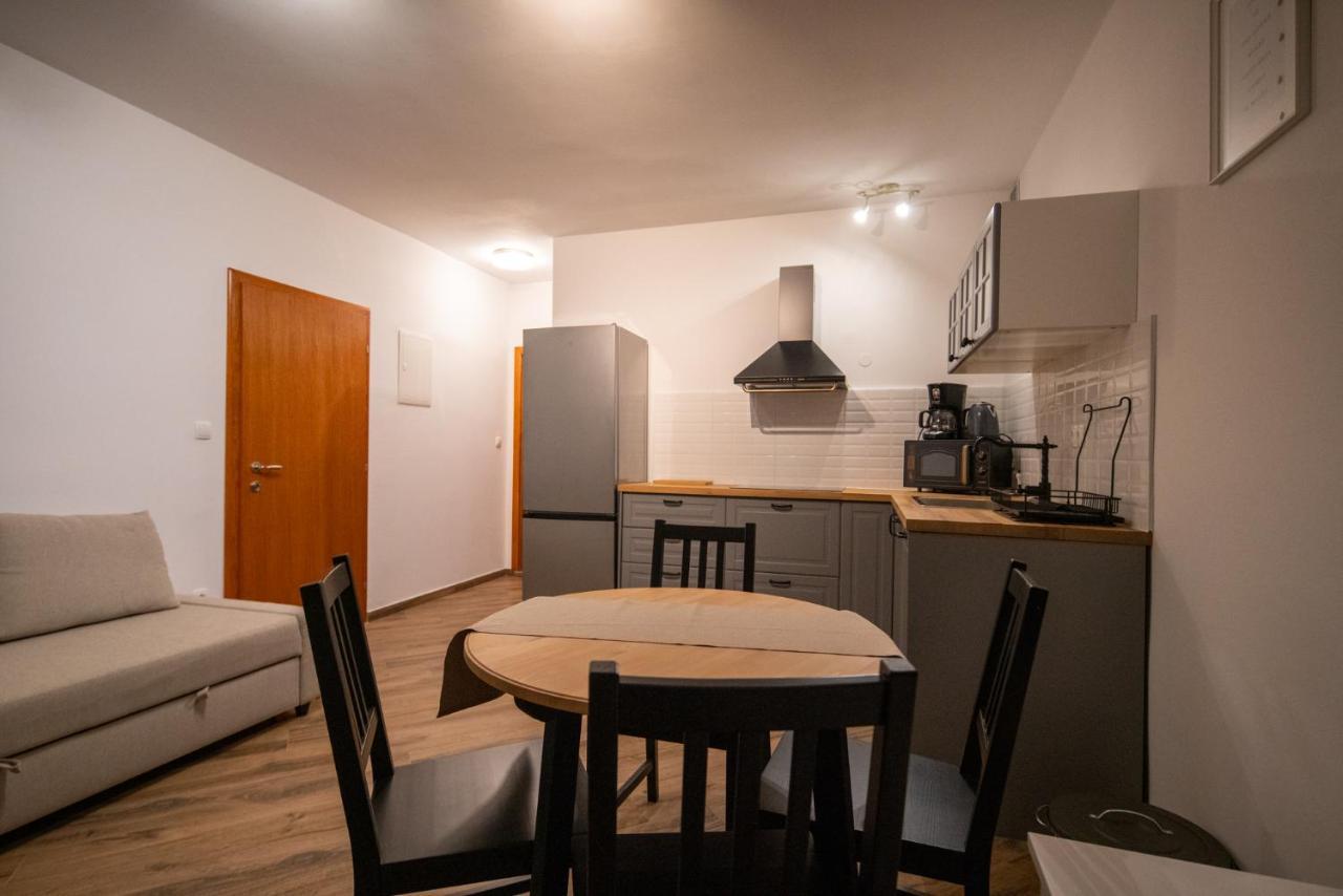 Apartmani Mara Пакоштане Экстерьер фото